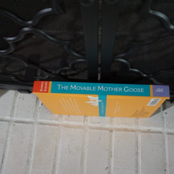 The Movable Mother Goose by Robert Sabuda - Picture 4 of 4